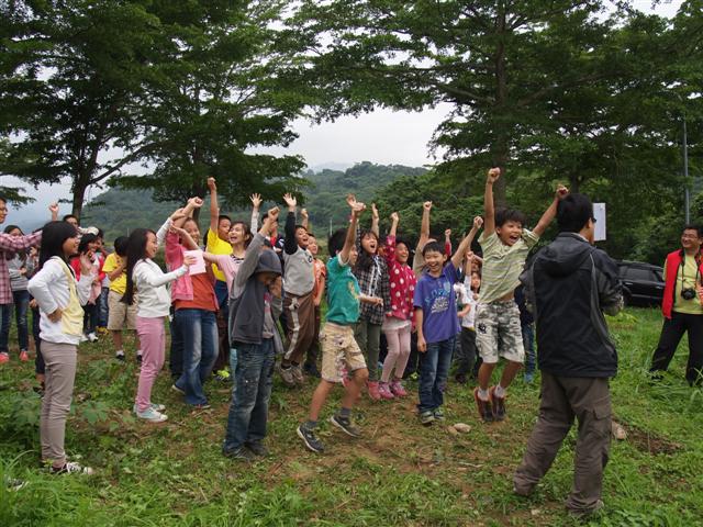 臺東林管處與龍田國小 復舊造林愛森林